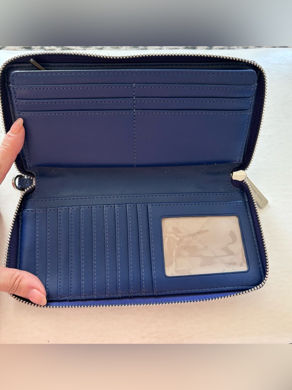 Michael Kors Navy & White Striped Long Zip Wallet EUC - Picture 7 of 11